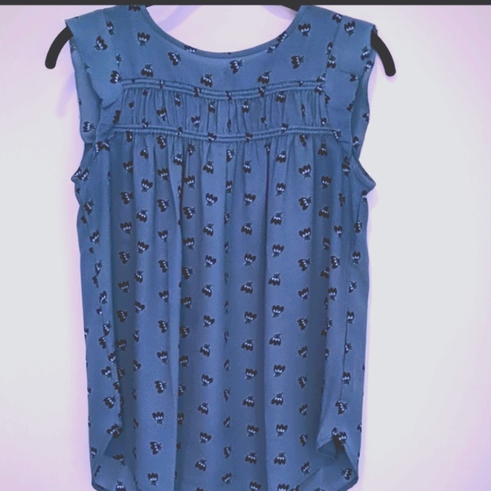 SOLD EUC Ann Taylor Blouse